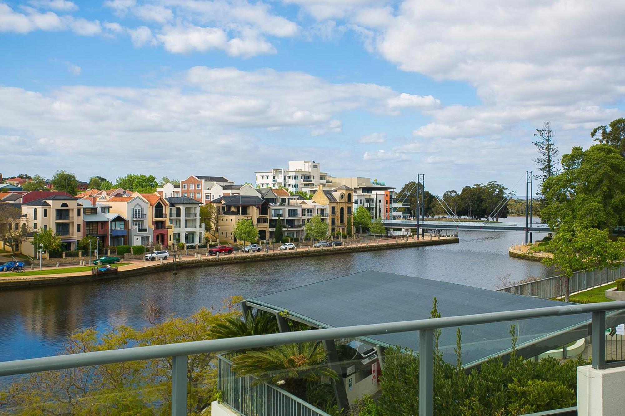East Perth Suites Hotel — Photos 1